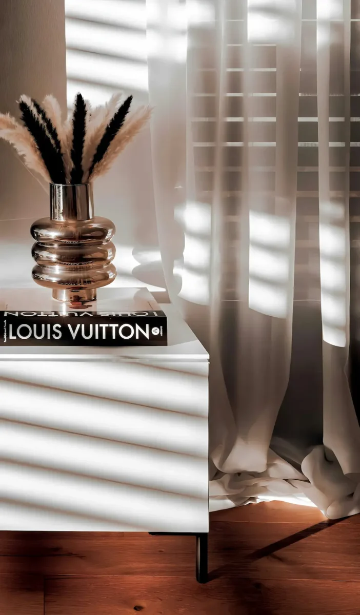 Louis Vuitton guide hub hero image