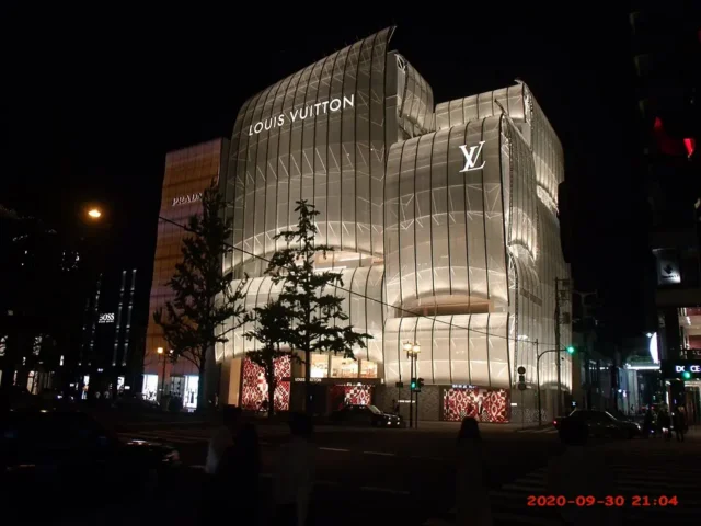 Store stories: Osaka Midosuji